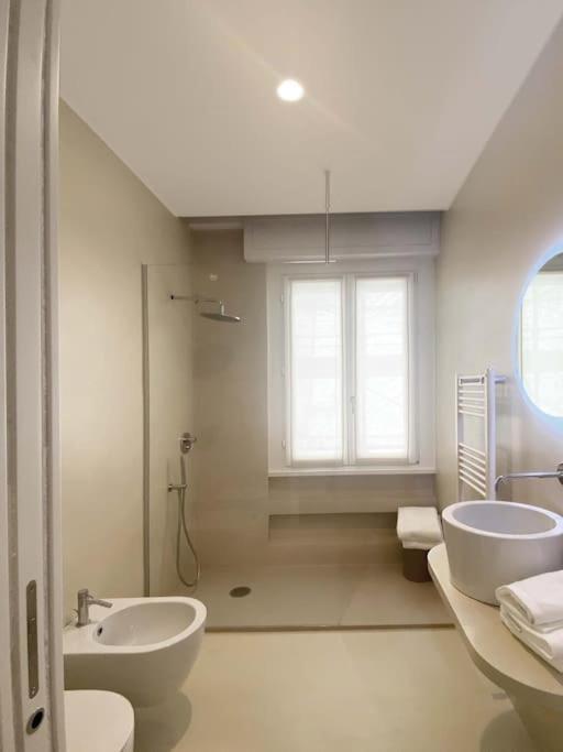 קומו The Window On The Theatre And The Cathedral - Luxury Apartment מראה חיצוני תמונה